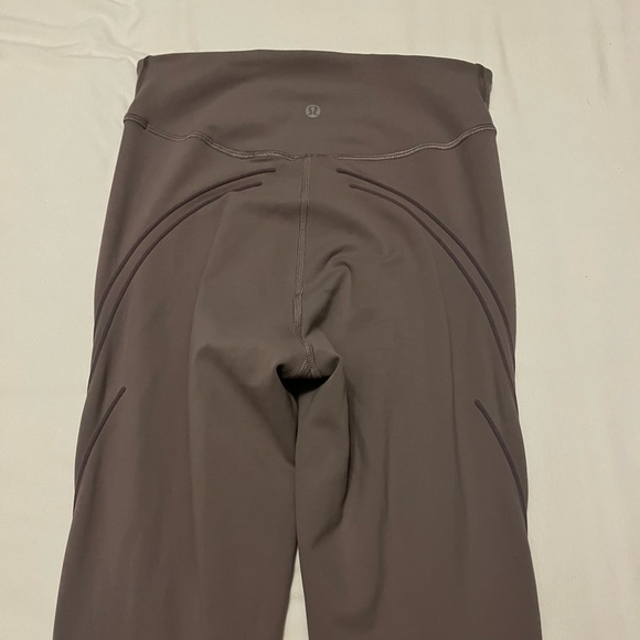 NWOT Lululemon Get in Line Super High-Rise Tight 28" - Picture 8 of 12